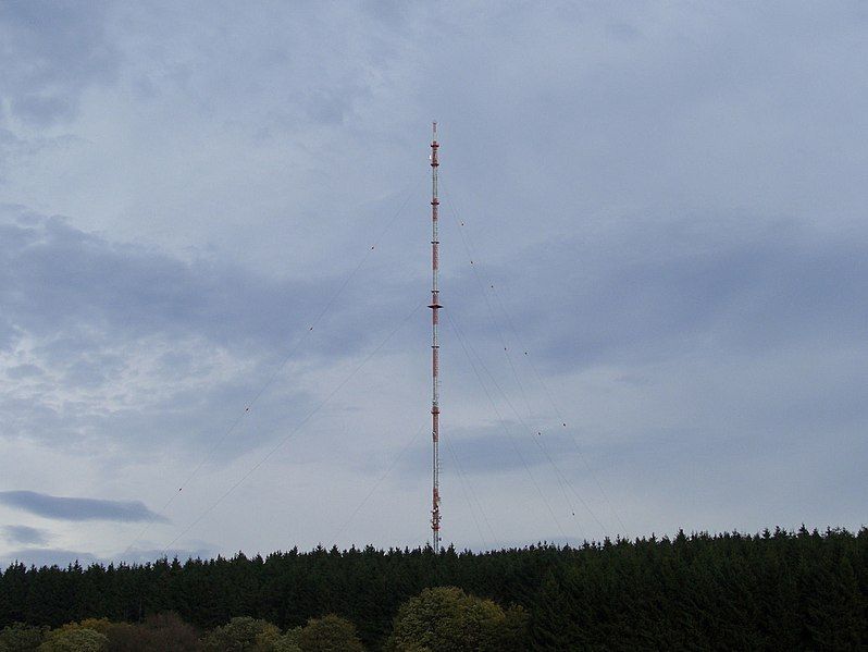 File:Eifel Transmitter.jpg