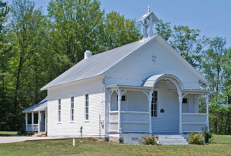 File:FifeLake-UnionDistrictNo1SchoolhouseMI.JPG