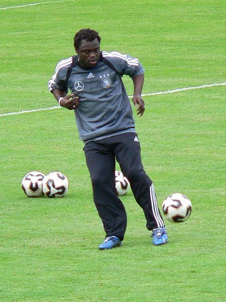 File:Gerald Asamoah 2005.jpg