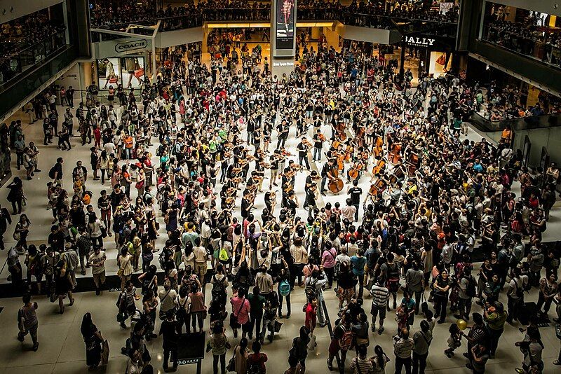 File:HKFO2013 Flash Mob.jpg