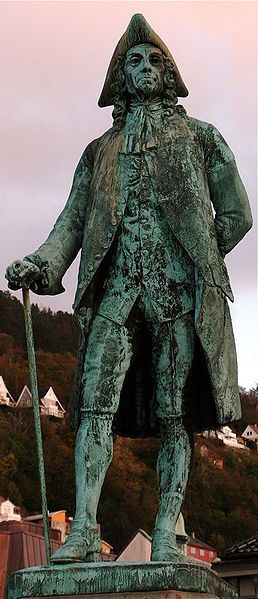 File:Holbergstatue.jpg