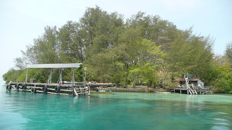 File:Pulau Macan.jpg