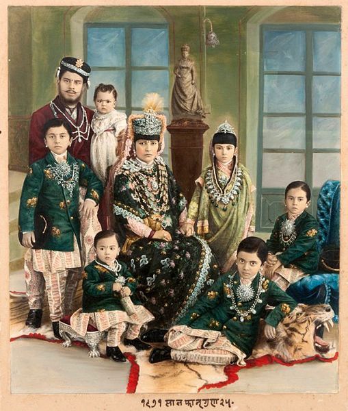 File:Rana family 1915.jpg