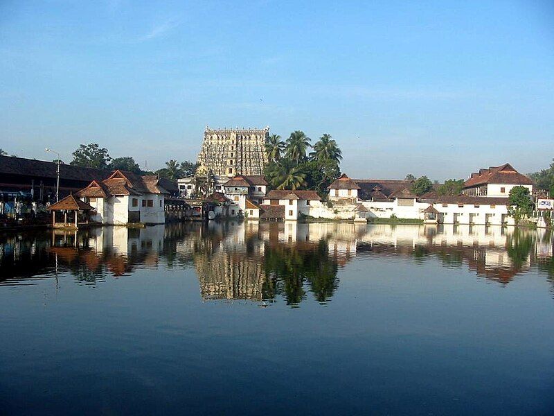 File:Sri Padmanabhaswamy Temple.jpg