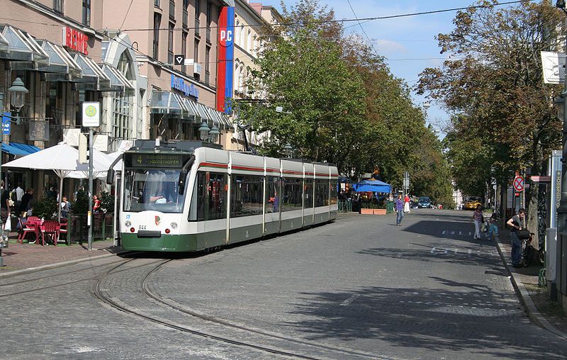 File:Strassenbahn Augsburg 18-08-2007.jpg