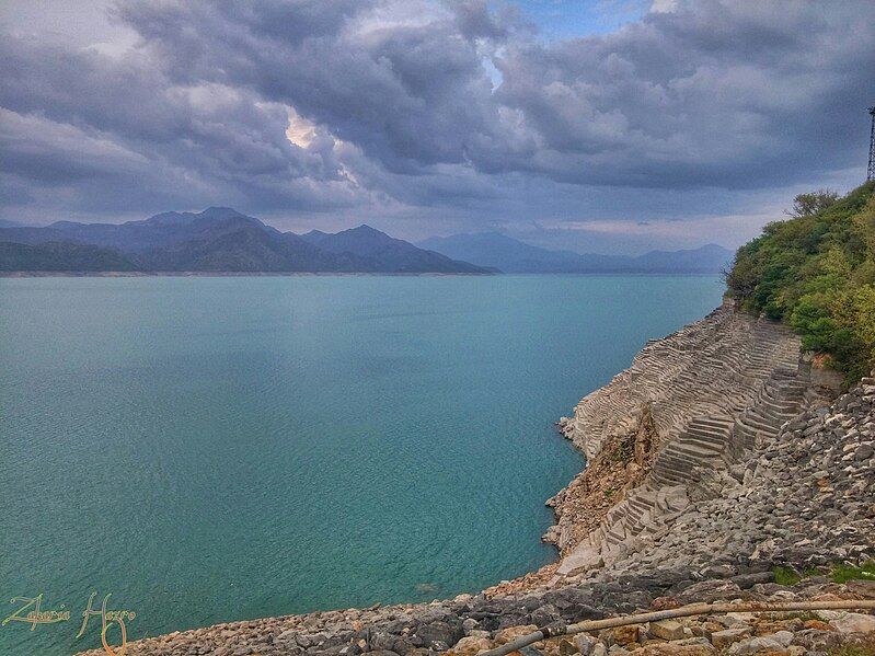 File:Terbela Dam Pakistan.jpg