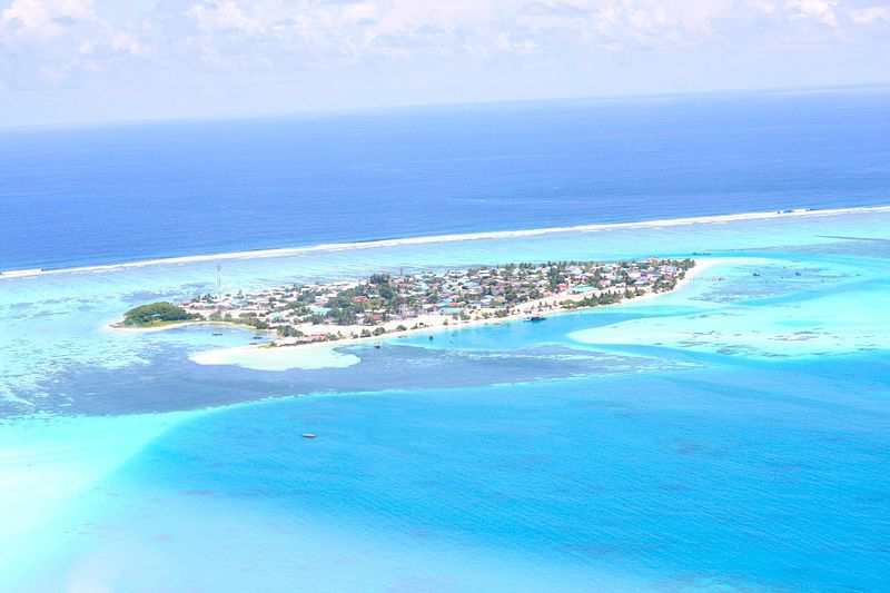 File:Thulhaadhoo Aerial View.jpg