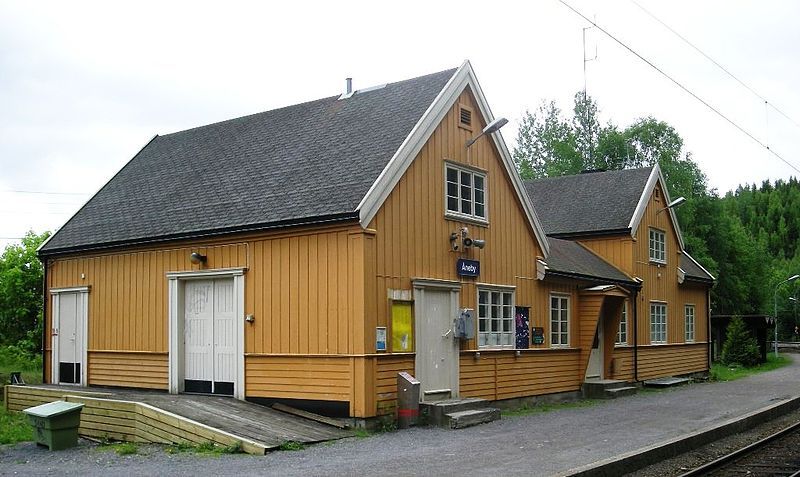 File:Åneby stasjon 1.JPG