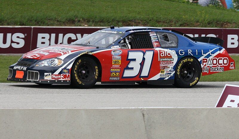 File:31StantonBarrett2010Bucyrus200RoadAmerica.jpg