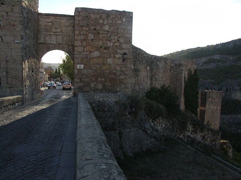 File:Cuenca castillo 1.JPG