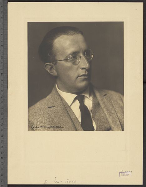 File:Erich Mendelsohn.jpg