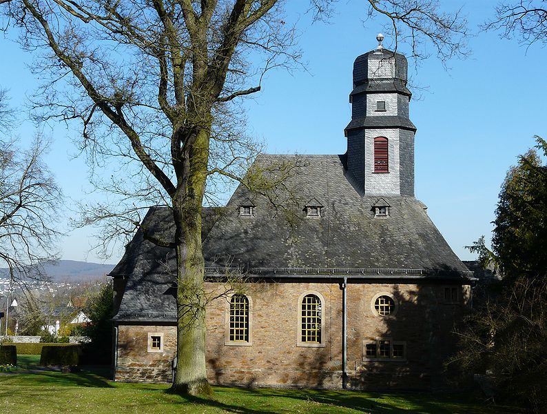 File:Evangelische Kirche Solms-Albshausen.jpg