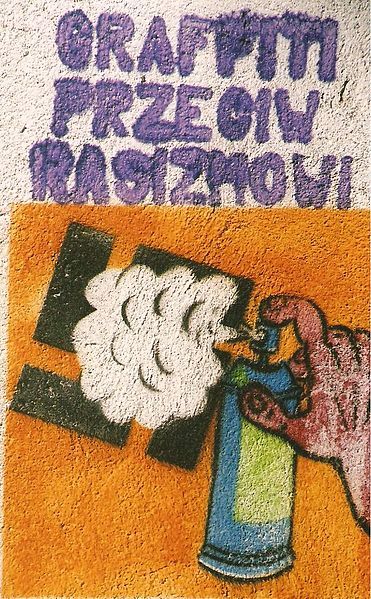 File:Graffiti przeciw nazizmowi.jpg