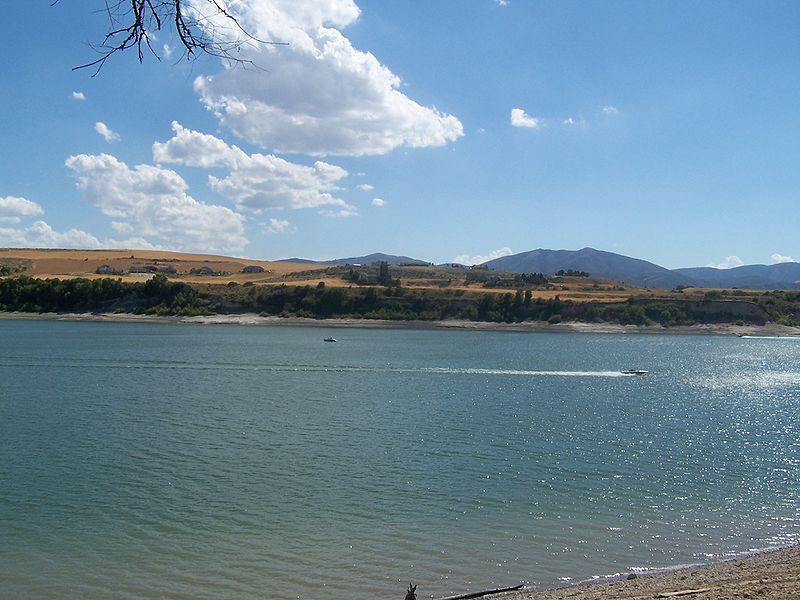 File:Hyrum-Lake-Park.JPG