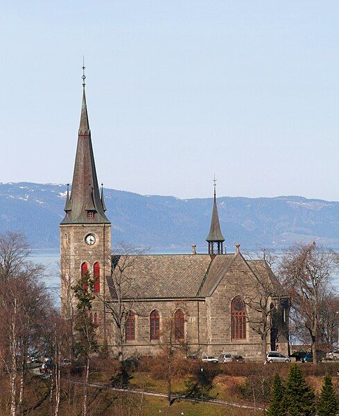 File:Ila kirke.jpg