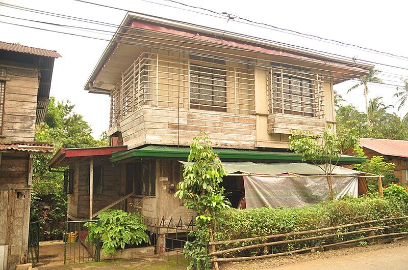 File:Labios House Tayabas.JPG