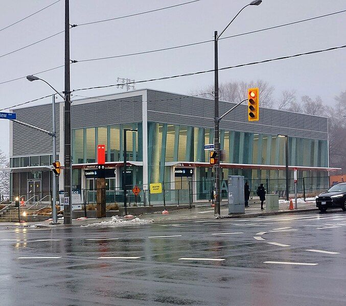 File:Leaside Station 2024.jpg