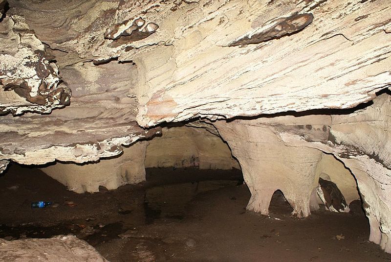 File:Ogbaukwu cave.jpg