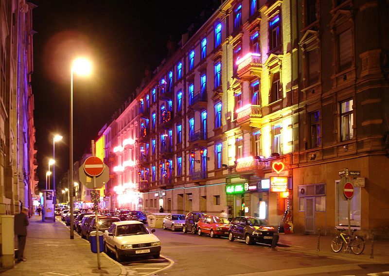 File:Rotlichviertel Frankfurt Main.JPG