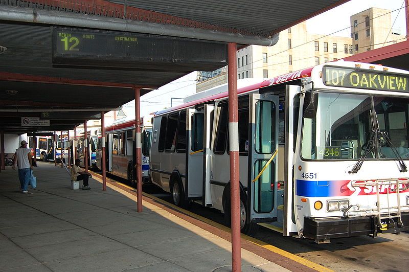 File:SEPTA69thStreetTerminalWestTerminalBuses2007.jpg