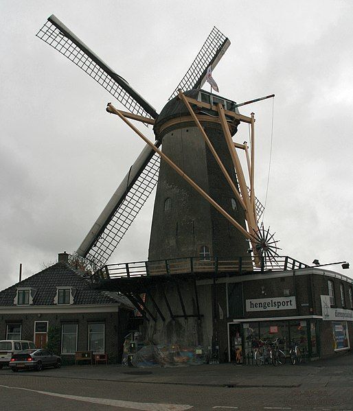 File:Spijkenisse molen Nooitgedacht.jpg