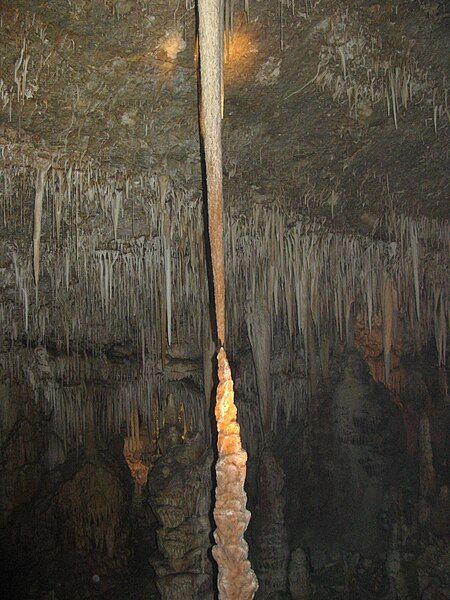 File:Stalactites cave (17).JPG