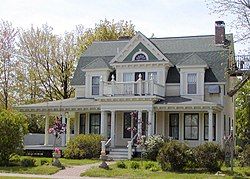 Stebbins House, 130 E. Division Avenue