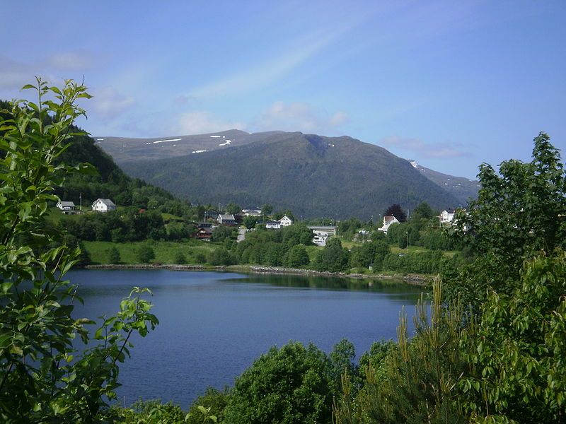 File:Sulafjellet.jpg