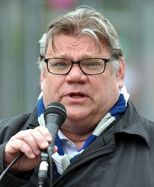 File:Timo Soini 2015.JPG