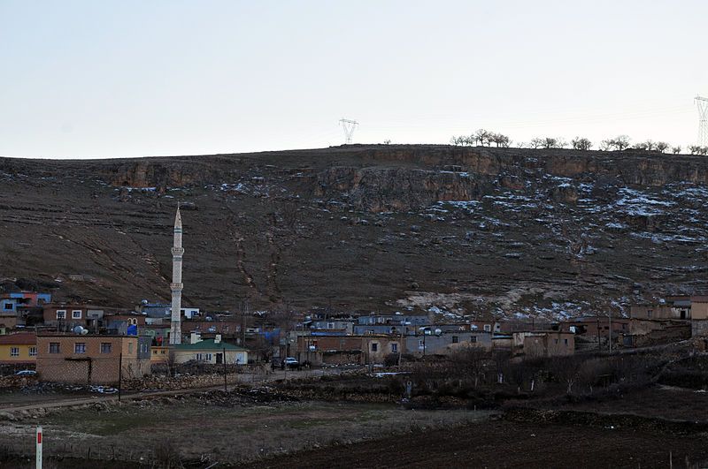 File:Xidûrî(Yeşil Koy) Mêrdîn.jpg