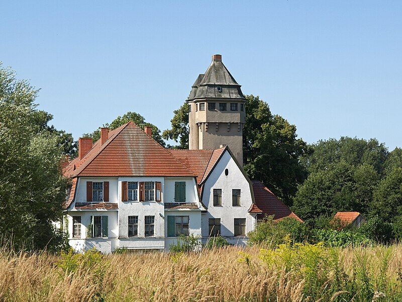 File:Zehna Gutshaus.jpg