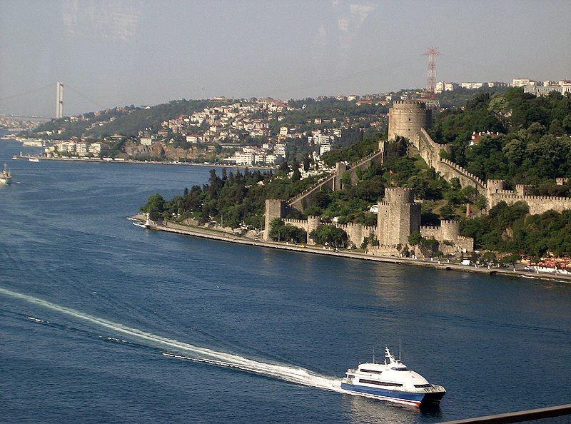 File:İstanbul waterfront.jpg