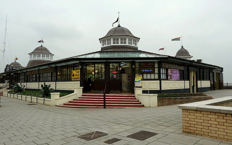 File:Bandstand 041.jpg