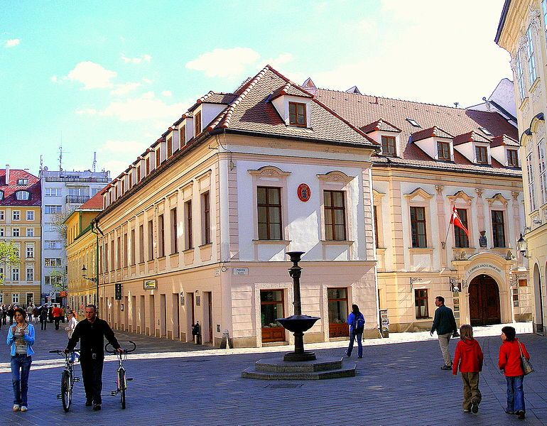 File:Bratislava Slovakia 260.JPG