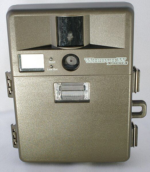 File:Camera trap.jpg