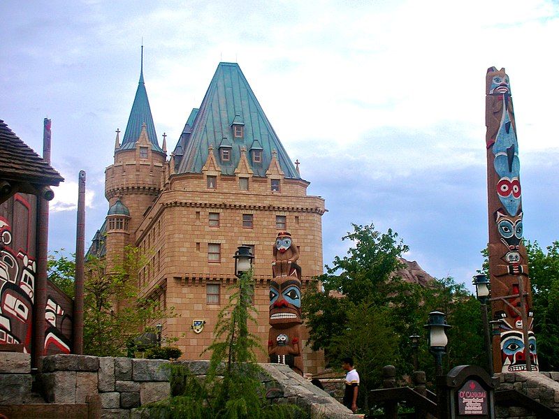 File:CanadaEpcot.JPG