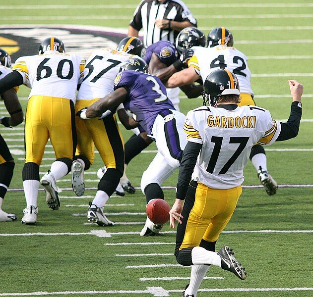 File:ChrisGardocki Steelers 2006.jpg