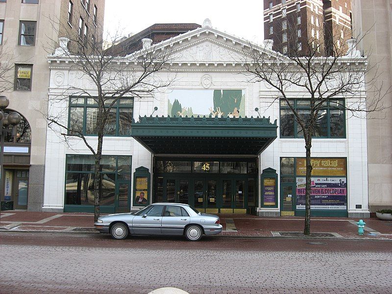 File:Circle Theater.jpg