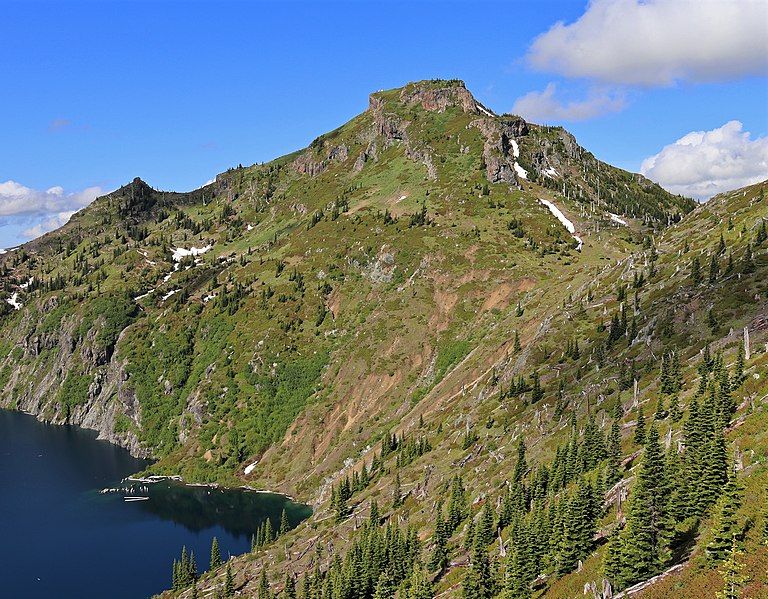 File:Coldwater Peak 2.jpg