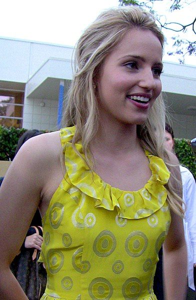 File:Dianna Agron 2009.jpg