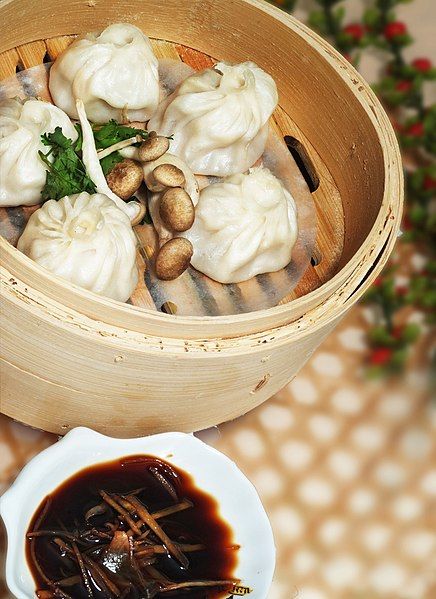 File:Dumplings (3911158963).jpg