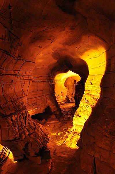 File:Inside the caves.jpg