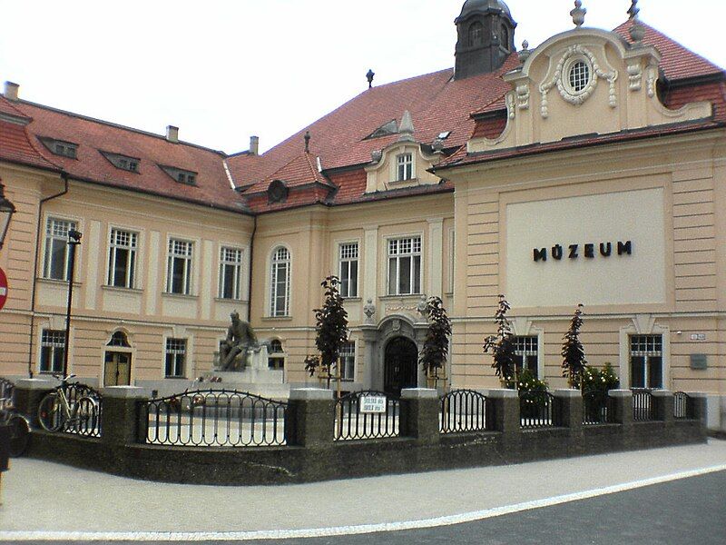 File:Komárno Podunajské múzeum.JPG