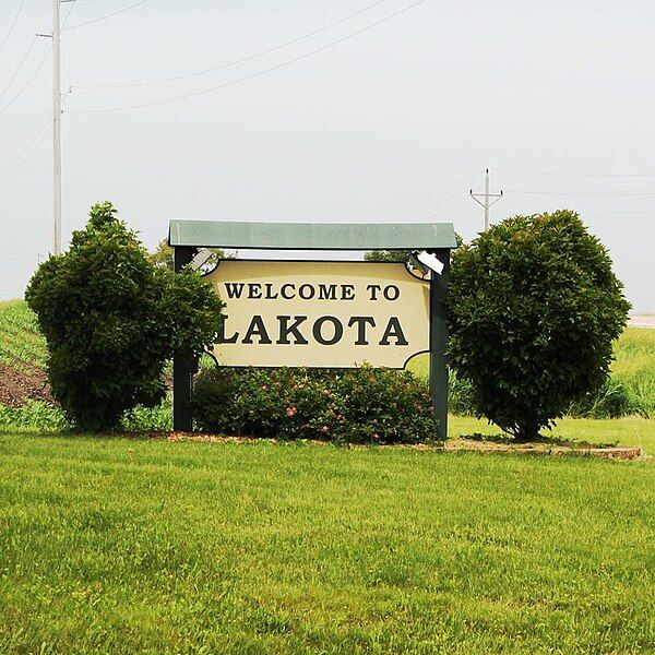 File:Lakota, Iowa.jpg