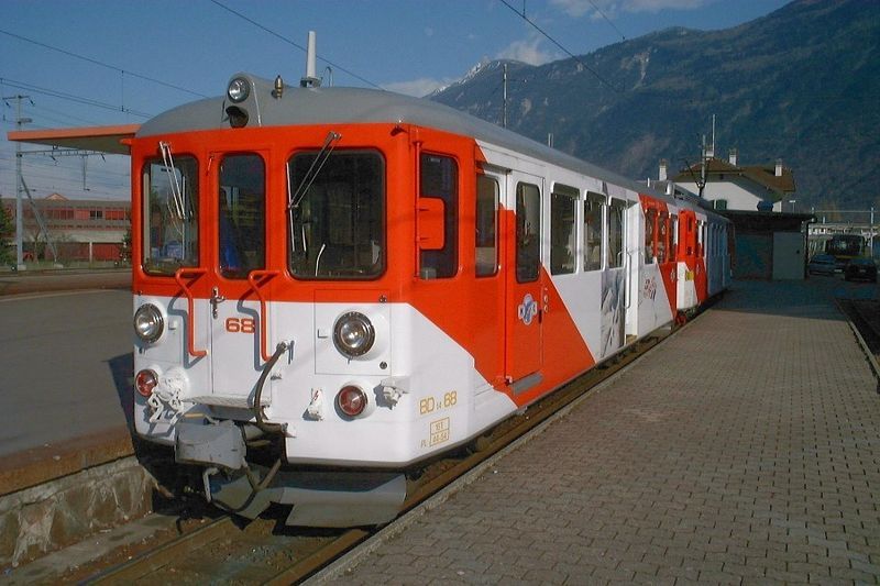 File:Martigny Triebzug01 2000-03-17.jpg