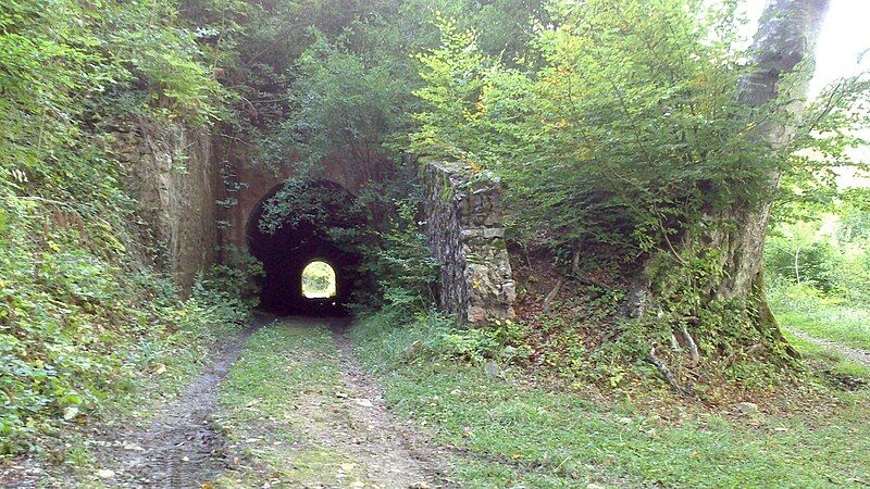 File:Néron batterie tunnel.jpg