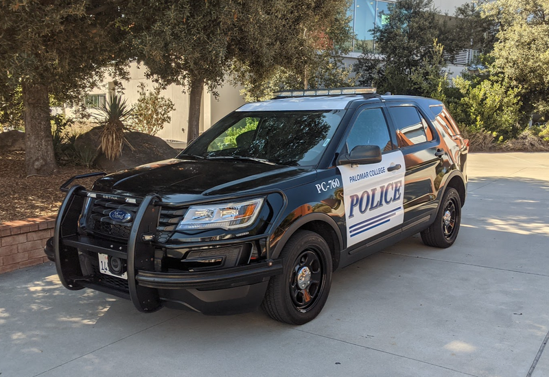 File:Palomar-PoliceSUV.png