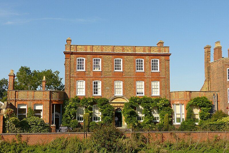 File:Peckover-house-wisbech.jpg