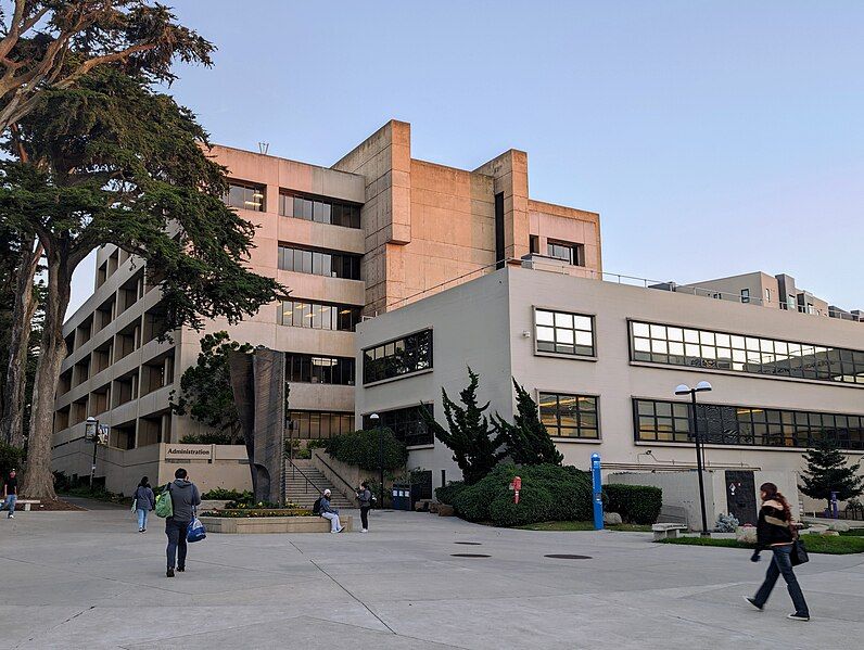 File:SFSU Administration Building.jpg