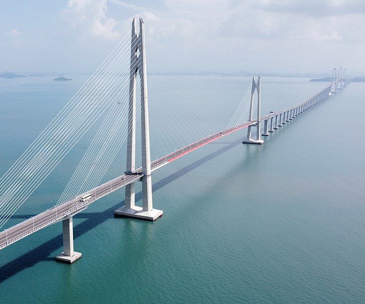 File:Saecheonnyeon Cable-stayed Bridge3.jpg